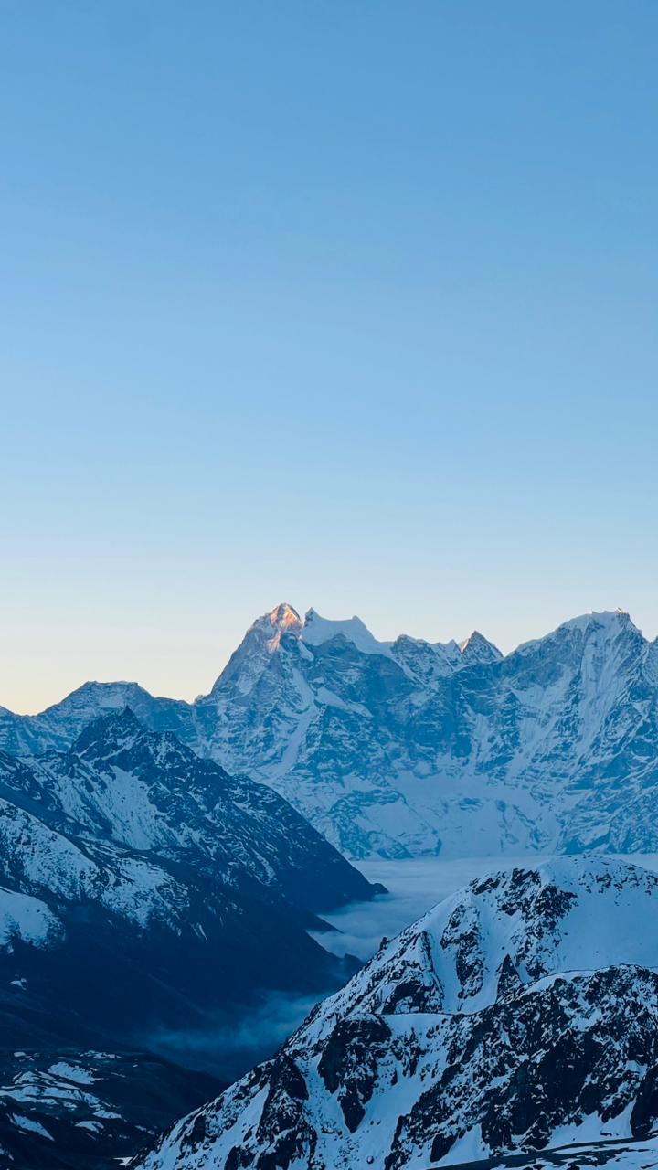 Everest two pass trek with Everest base camp